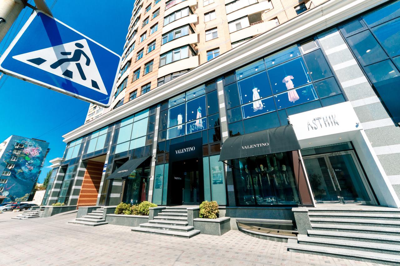 New Building Near Arena City Lesi Ukrainky 7A Kyiv Exterior photo