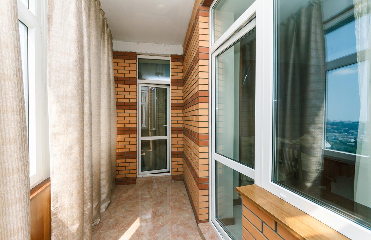 New Building Near Arena City Lesi Ukrainky 7A Kyiv Exterior photo